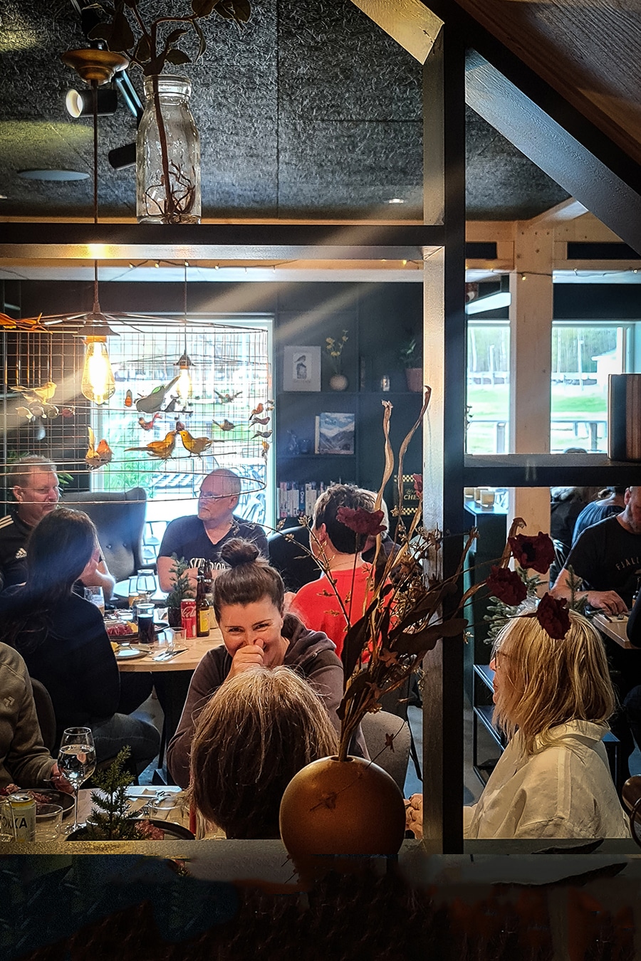 burgers and beer flyttar in vid regn 8